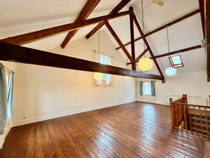 Vaulted lounge- click for photo gallery